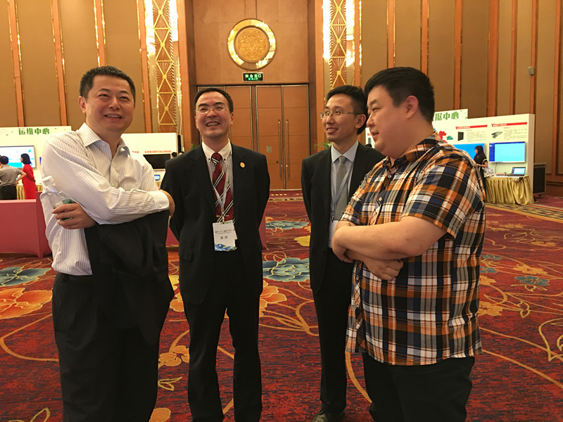 領(lǐng)導們_副本.jpg 領(lǐng)導們_副本.jpg