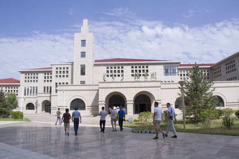 圖書館.jpg 圖書館.jpg
