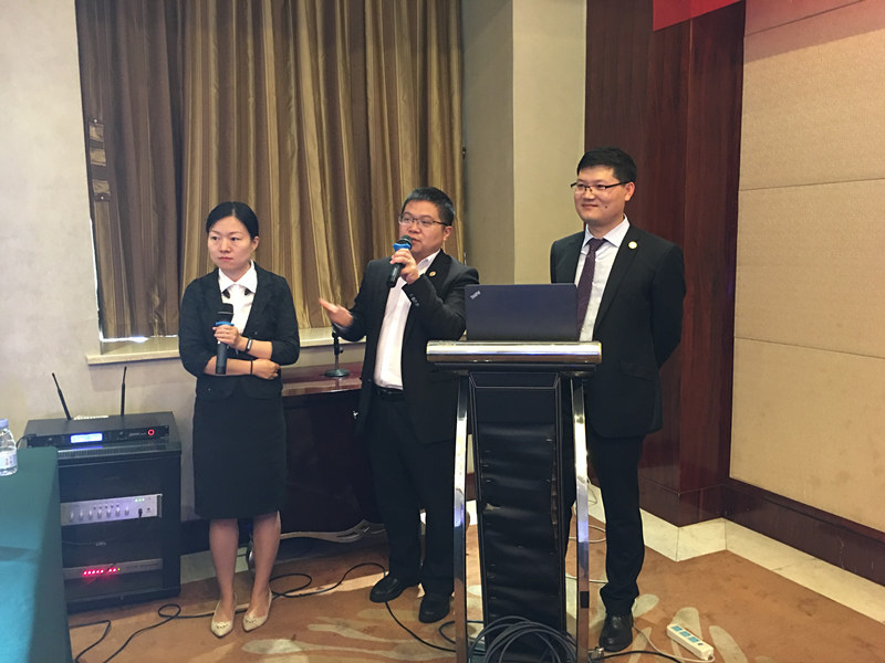 討論環(huán)節(jié).jpg 討論環(huán)節(jié).jpg