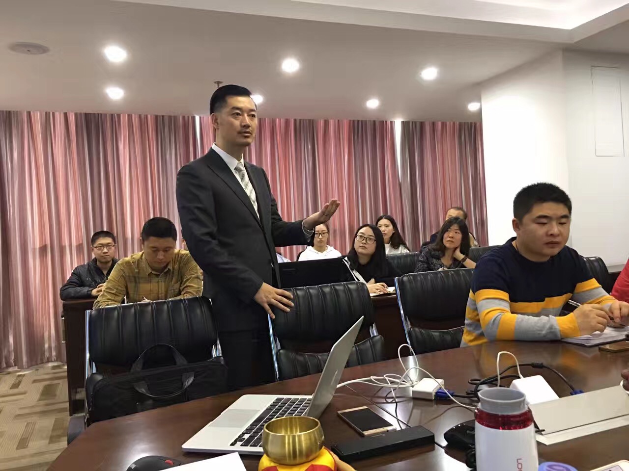 第一場2.jpg 第一場2.jpg