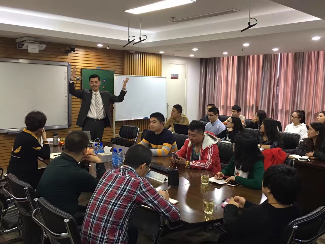 第一場1.jpg 第一場1.jpg